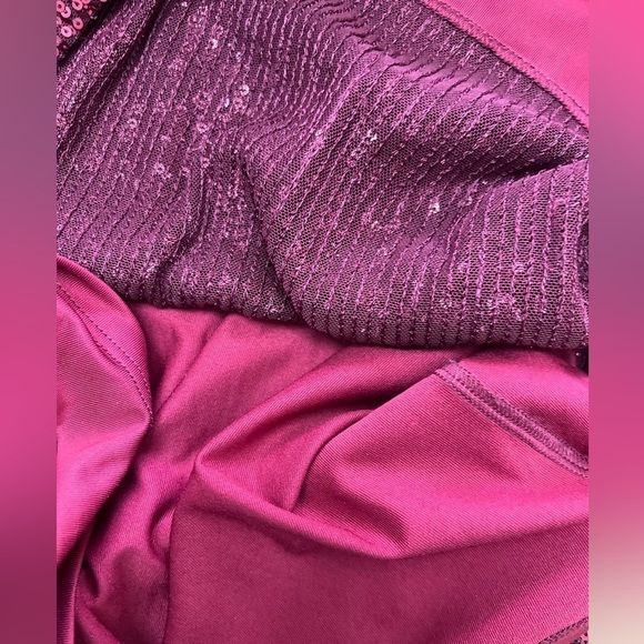 Trina Turk Mock Neck Open Back Dolman Sleeve Sequin Cocktail Party Red Dress Med - Picture 7 of 13